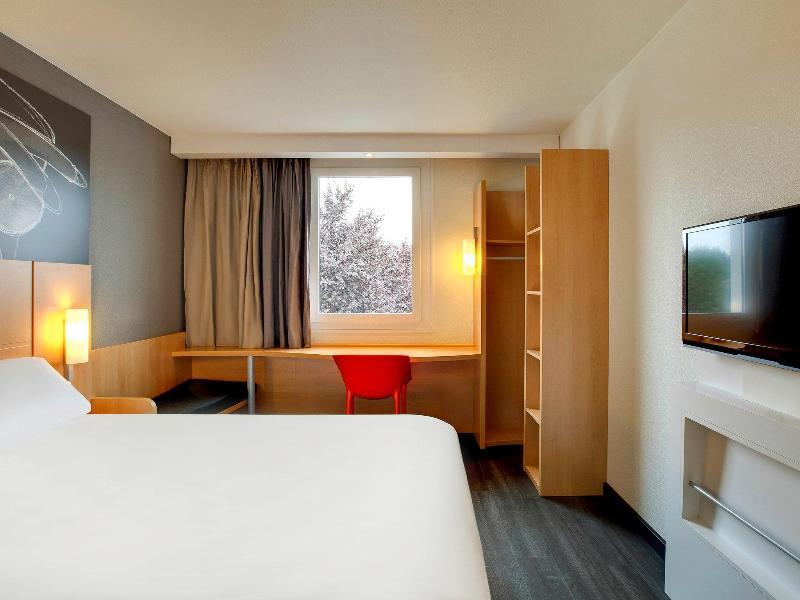ไอบิส บัดเจ็ต เคลร์มง-แฟร็อง นอร์ด ริยง Hotel รีอง ภายนอก รูปภาพ