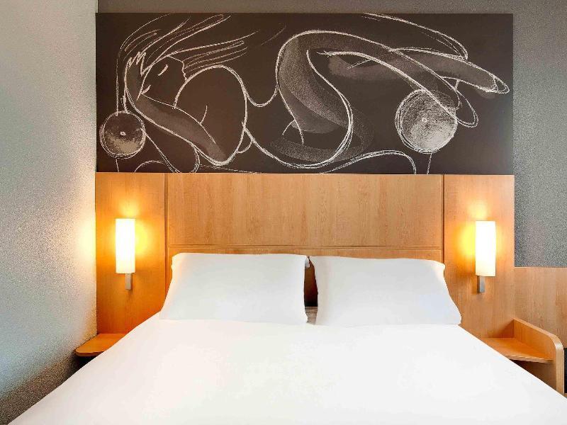 ไอบิส บัดเจ็ต เคลร์มง-แฟร็อง นอร์ด ริยง Hotel รีอง ภายนอก รูปภาพ